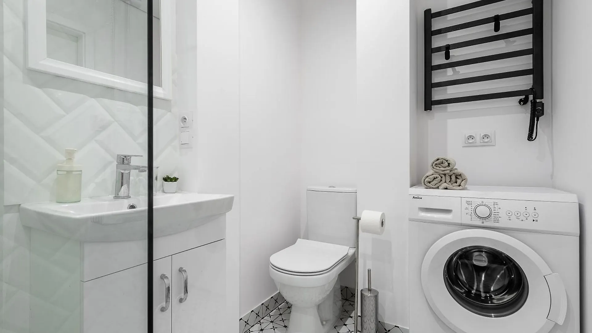 Cozy Apartment In Old Town Varsó 0*,